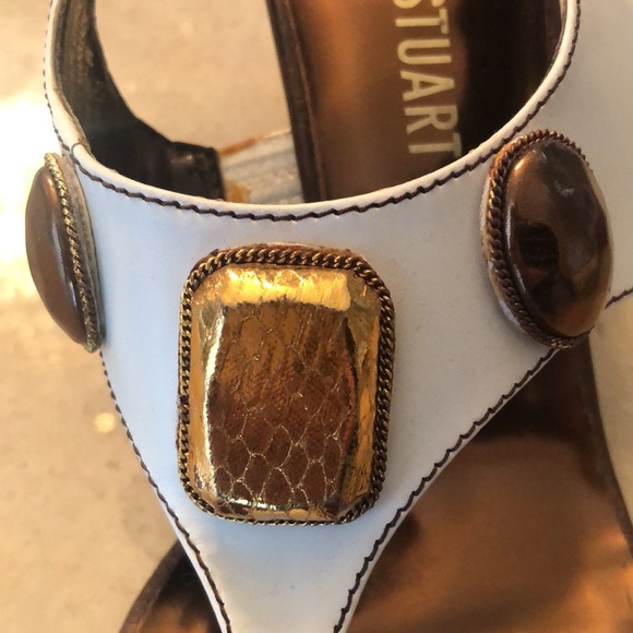 Colin Stuart heeled thong sandals. Gold heel, stone detail. Size 6.5 EUC - Picture 6 of 9